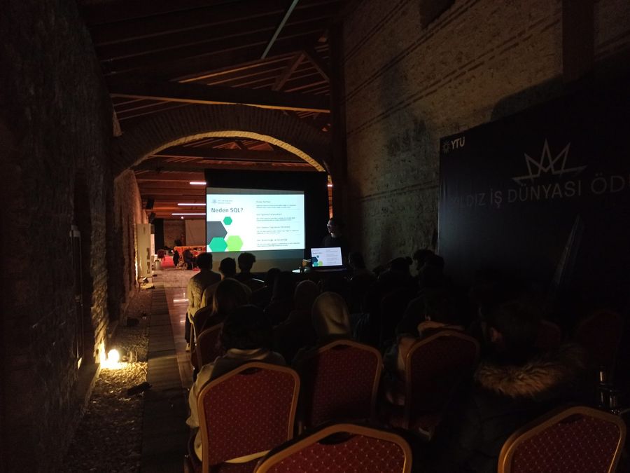 Gecenin yıldızı — gece workshopu, SQL